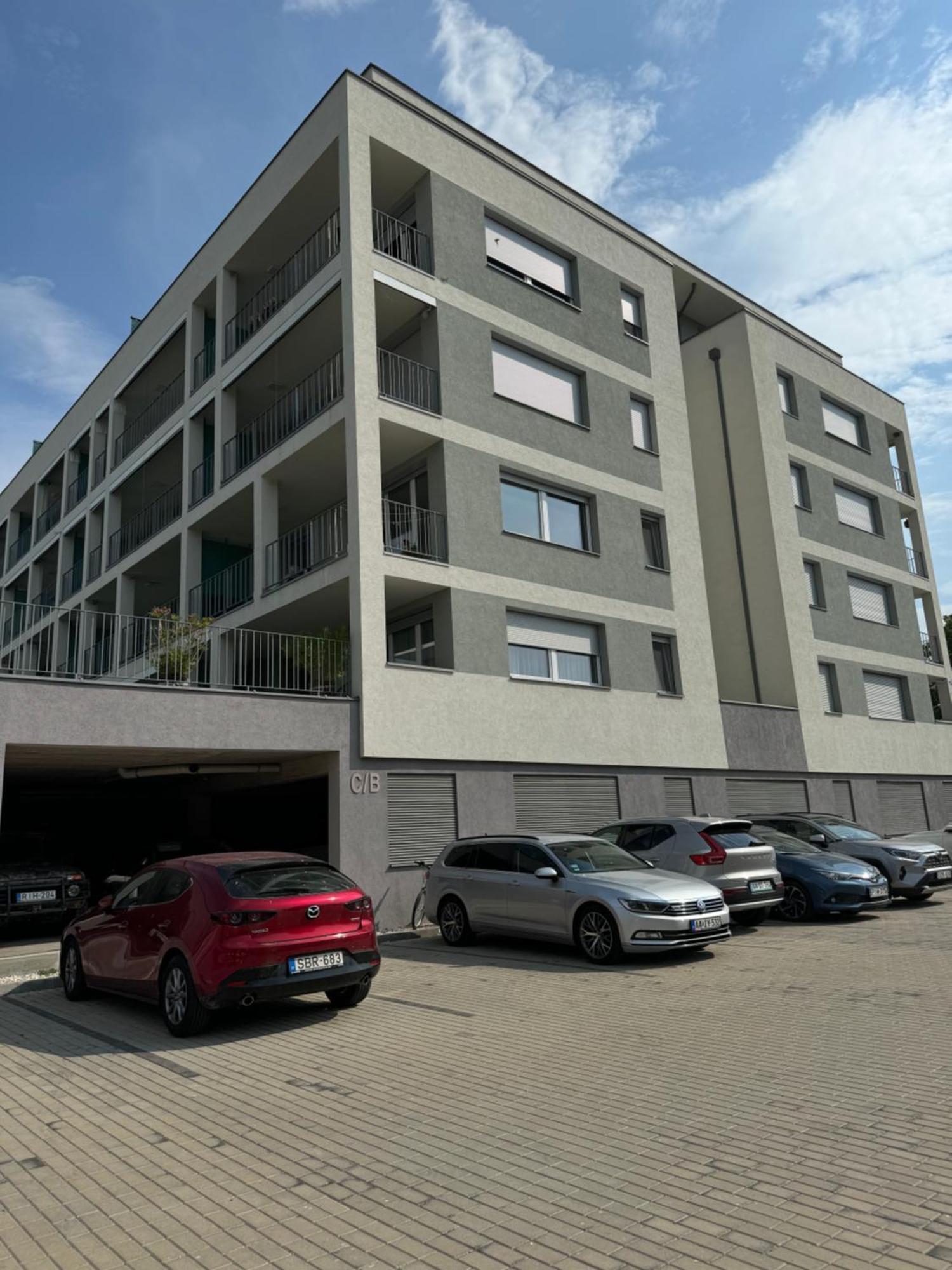 Lelle Resort Apartman Balatonlelle Eksteriør bilde