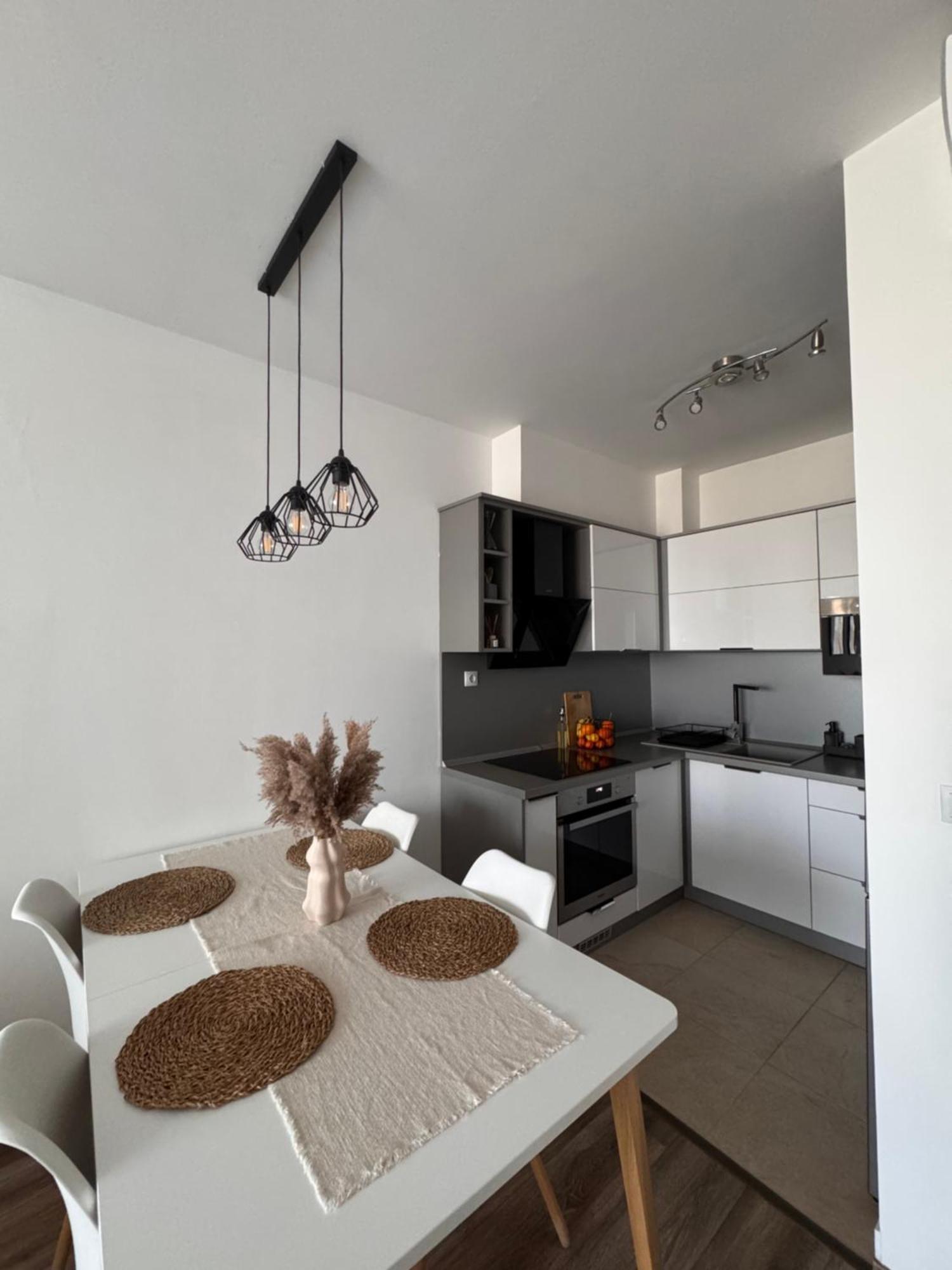 Lelle Resort Apartman Balatonlelle Eksteriør bilde